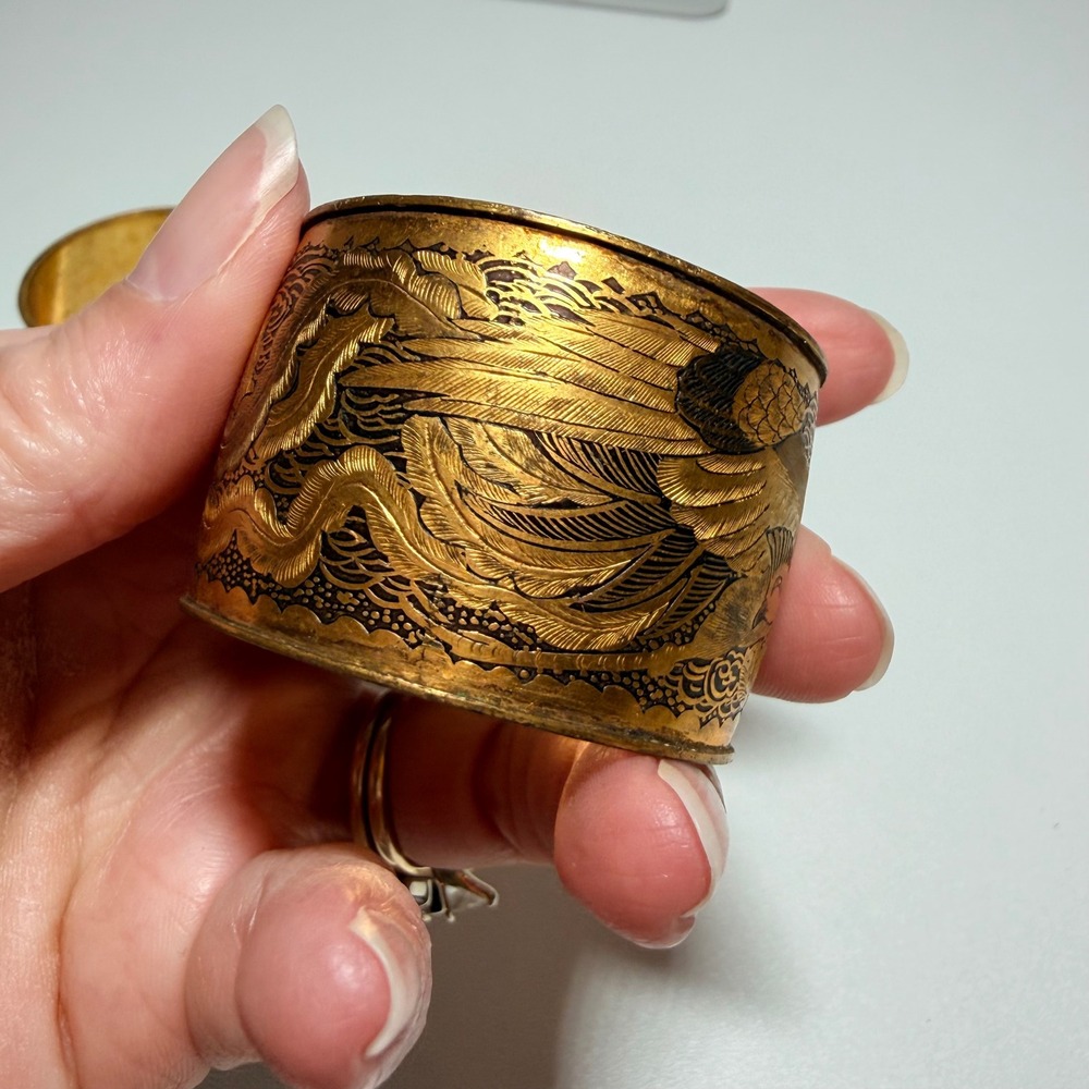 Vintage Gold Tone Etched Phoenix Dragon Napkin Rings Set of 2 Chinoiserie Decor - Picture 11 of 13